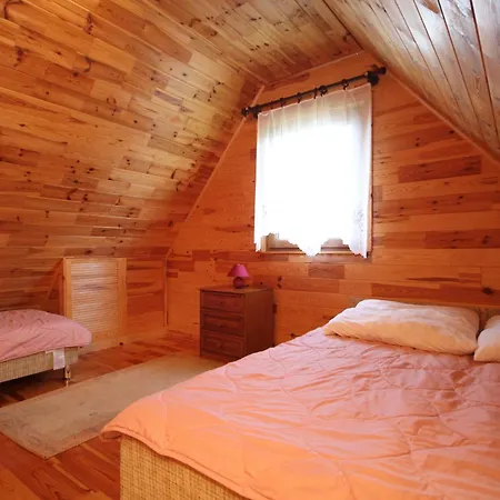 Dworek I Ranczo Itrich Holiday park 3*