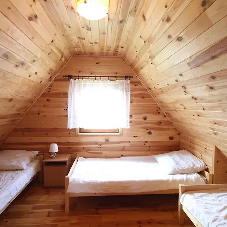 Dworek Tatil parkı 3*