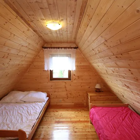 Dworek 3*