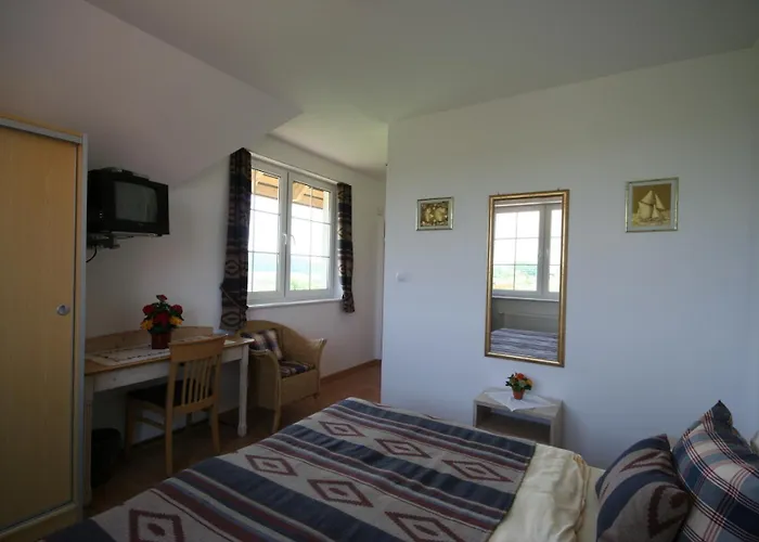 Dworek База отдыха 3*